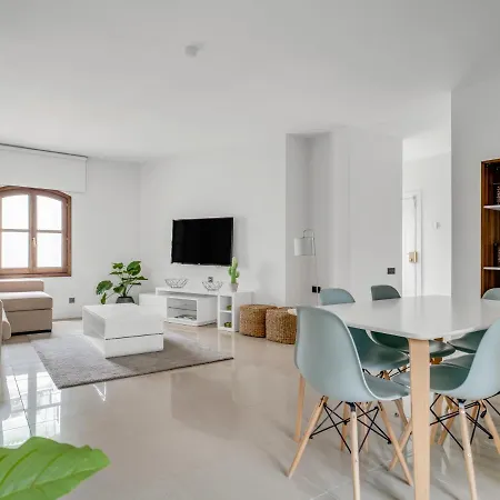 Sanders Sol 2 - Modern Two-bedroom In The Heart Of Puerto Banus Nightlife * Марбелья